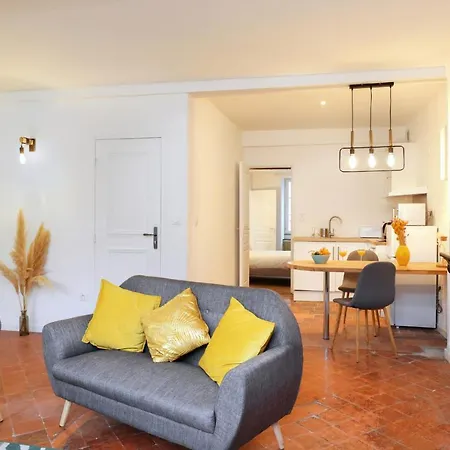Le Perroquet Cosy Ultra-centre Wifi Netflix Garage Appartement *
